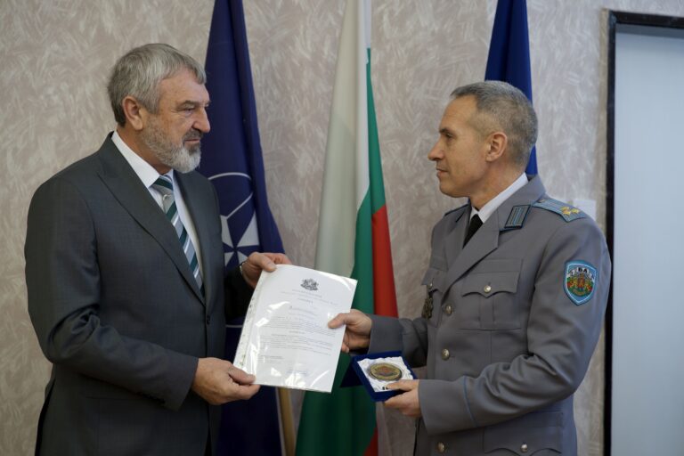 награда началмник военно окръжие